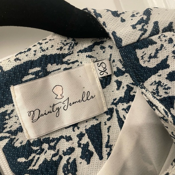 Dainty Jewells Dress - Picture 2 of 5